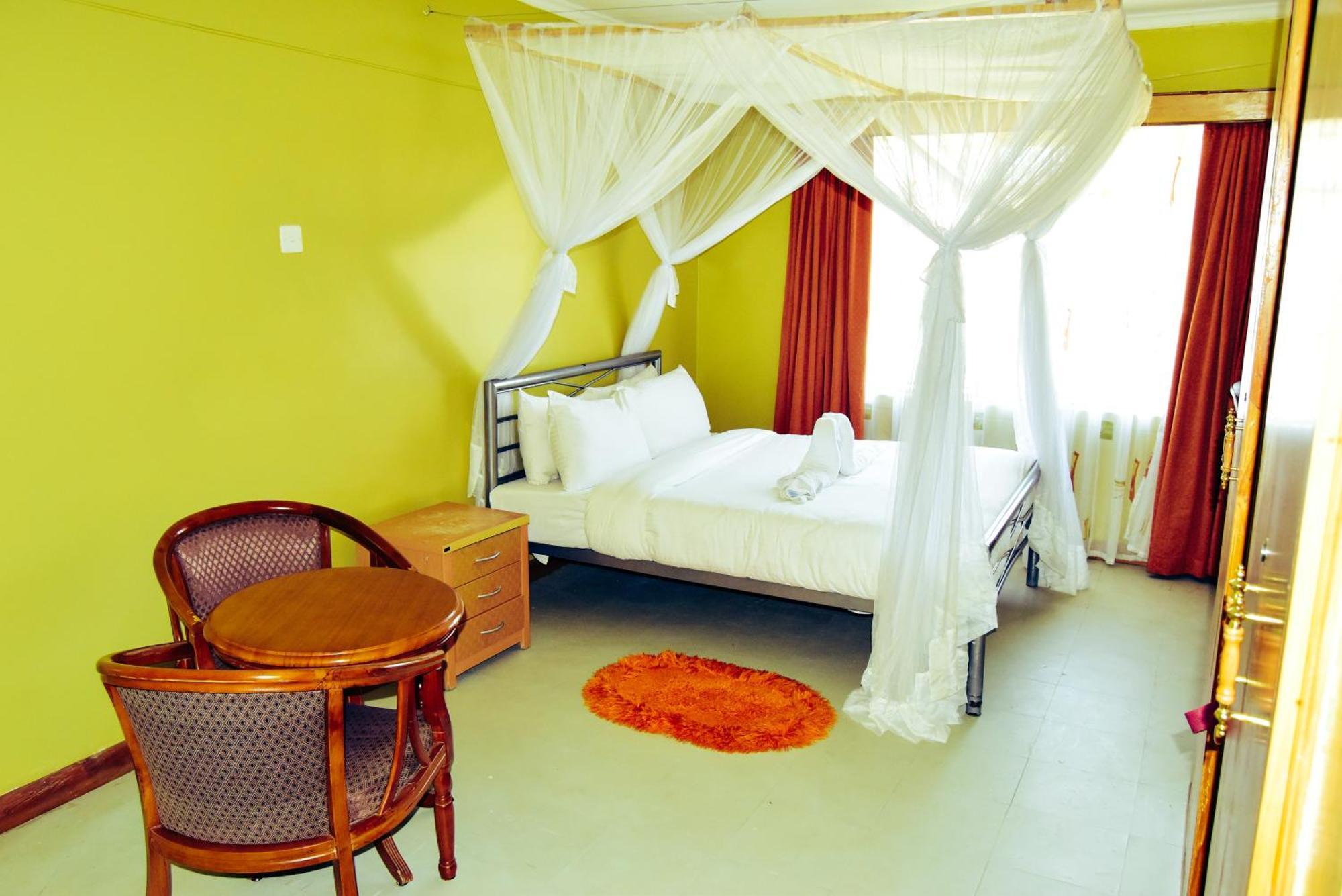 Wagon Wheel Hotel Eldoret Extérieur photo