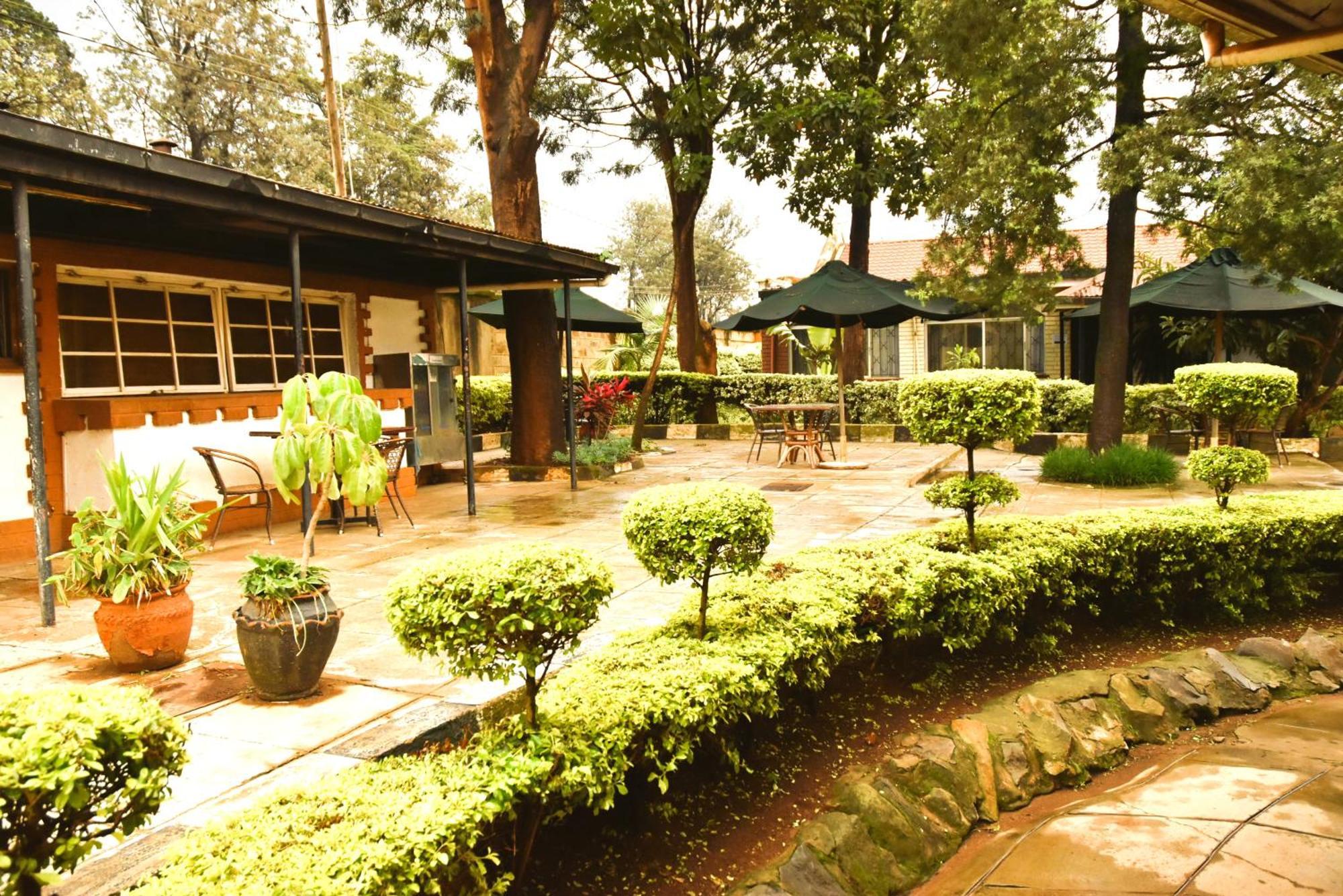 Wagon Wheel Hotel Eldoret Extérieur photo