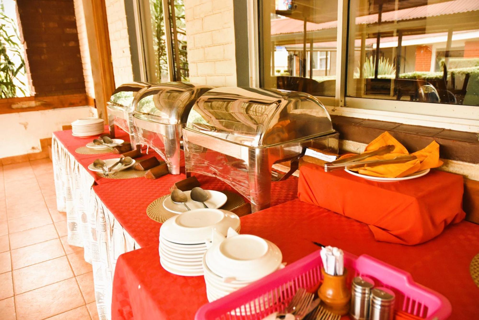 Wagon Wheel Hotel Eldoret Extérieur photo