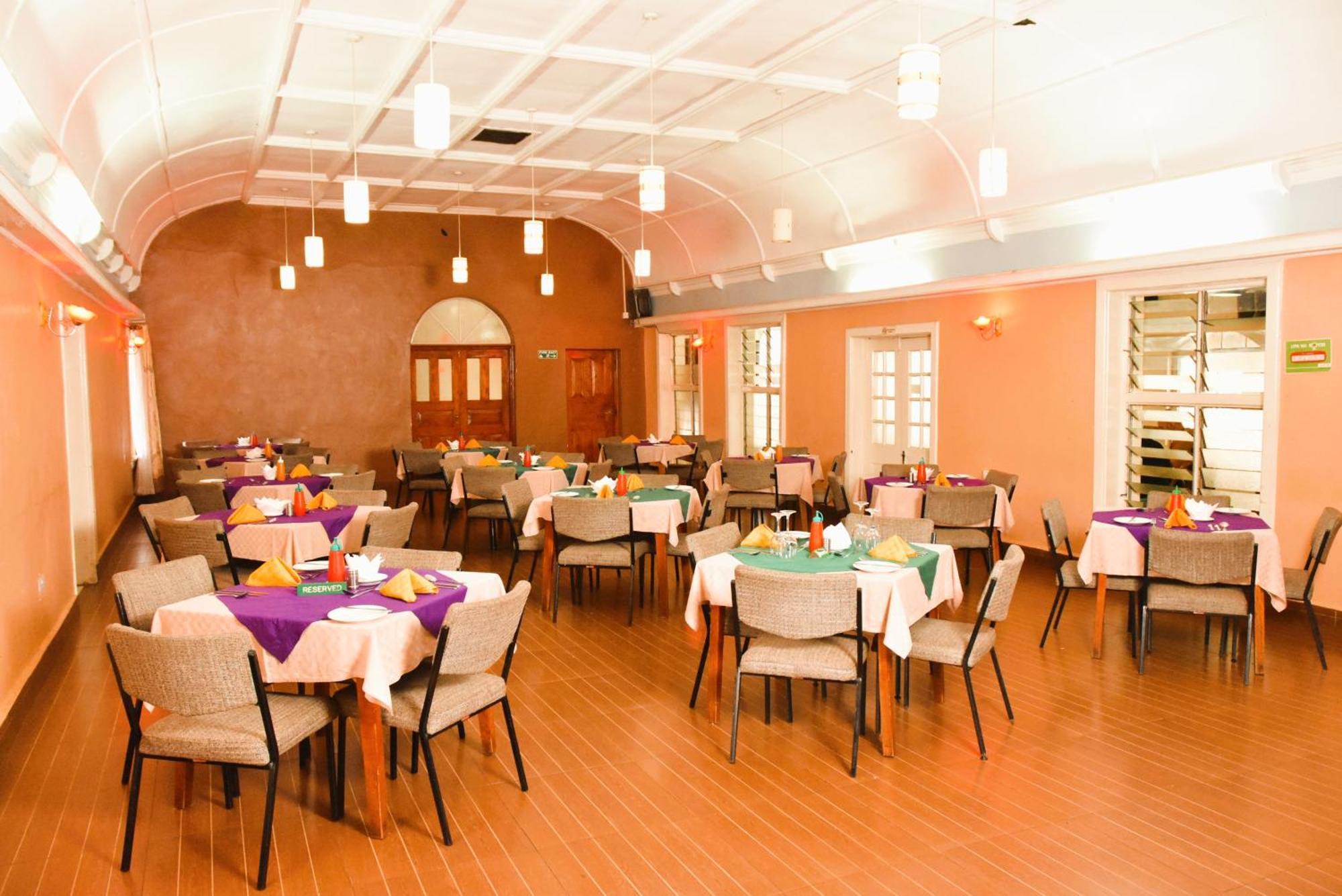 Wagon Wheel Hotel Eldoret Extérieur photo
