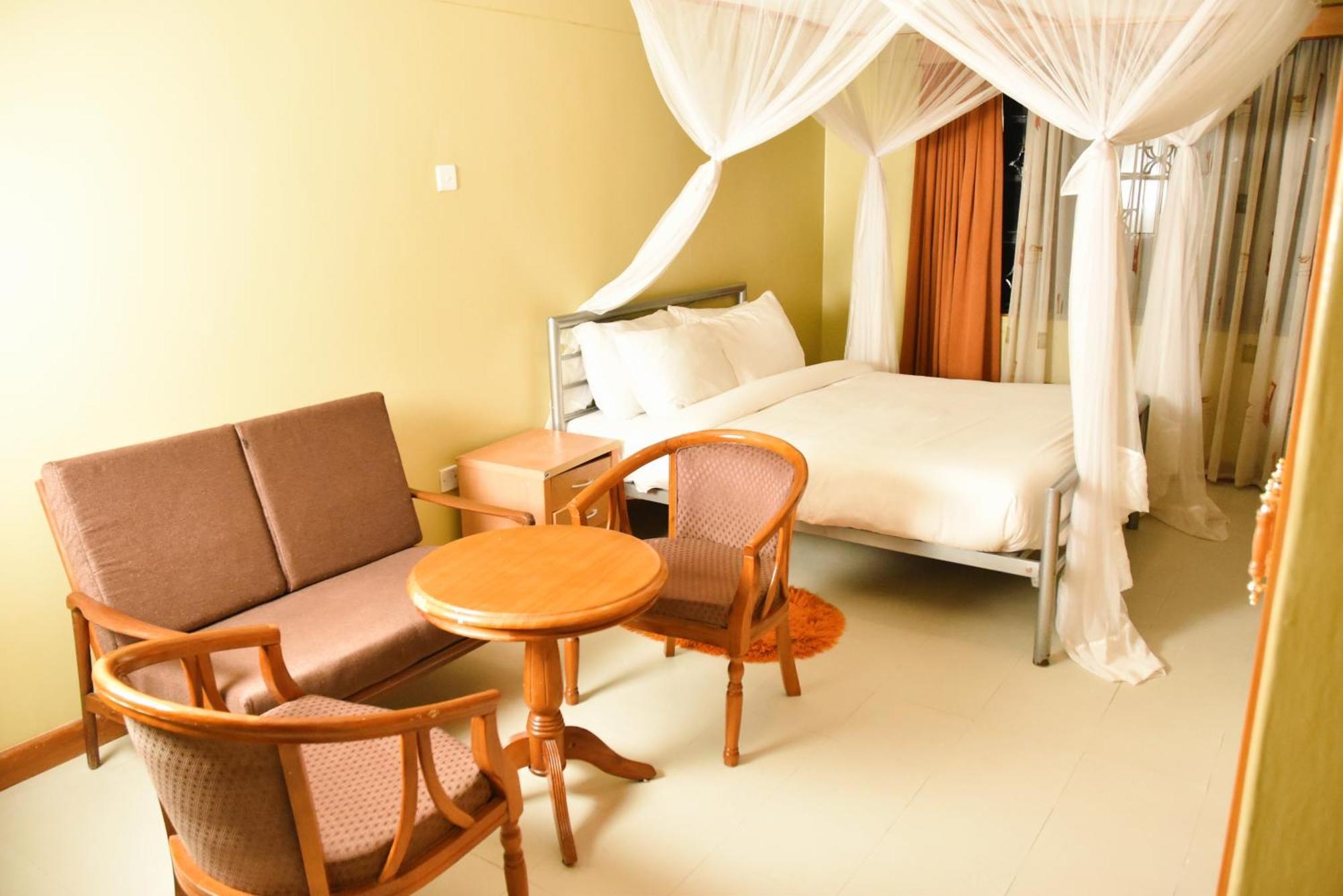 Wagon Wheel Hotel Eldoret Extérieur photo