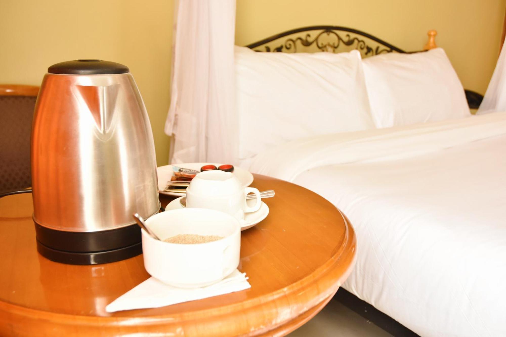 Wagon Wheel Hotel Eldoret Extérieur photo