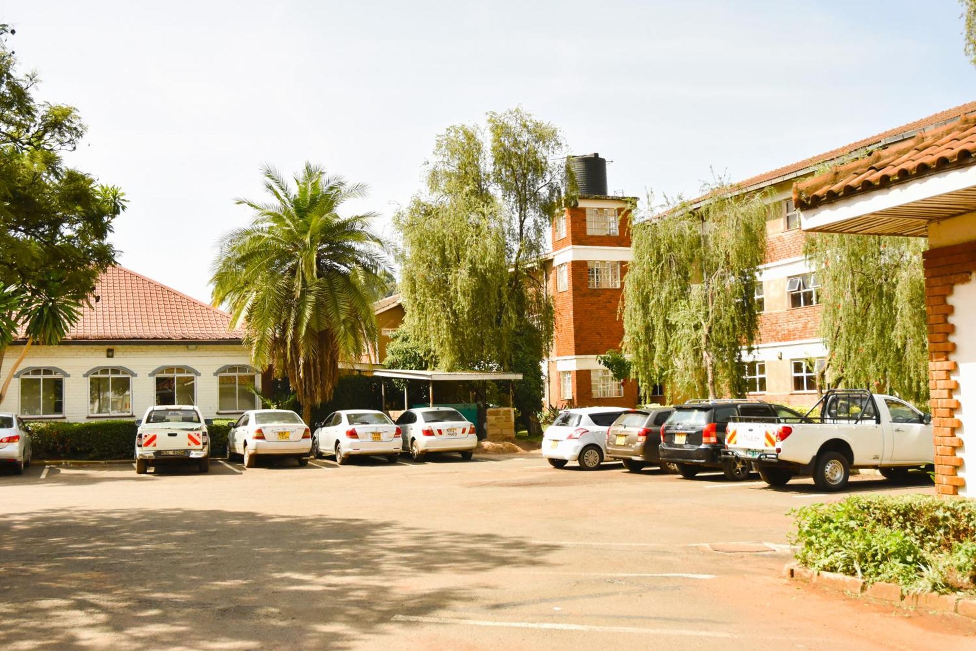Wagon Wheel Hotel Eldoret Extérieur photo