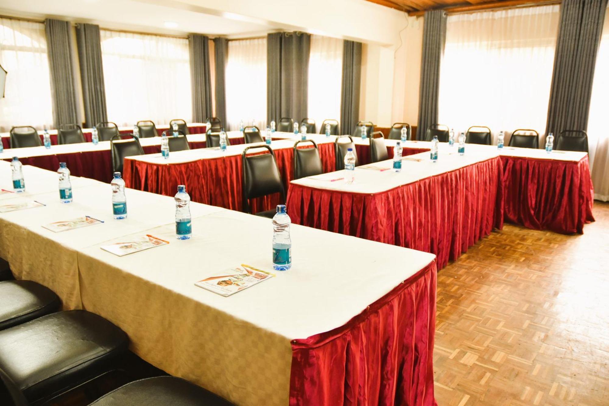 Wagon Wheel Hotel Eldoret Extérieur photo